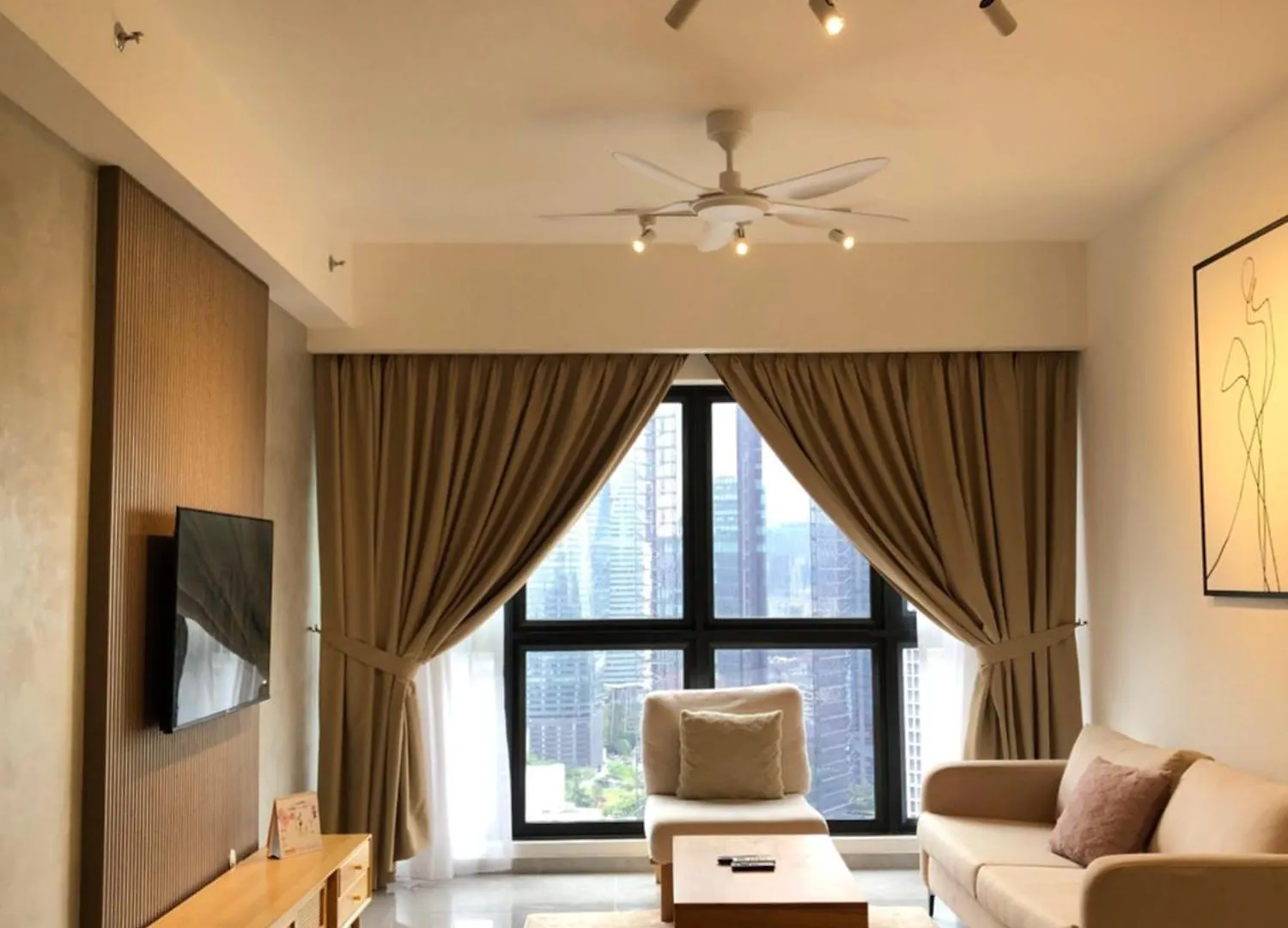 Agile Bukit Bintang At Kuala Lumpur Apartment